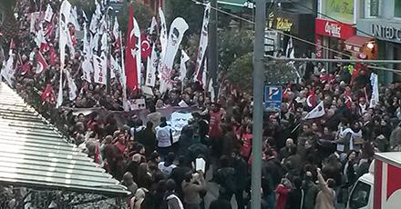 Kadıköy\'de halkın hükümet istifa yürüyüşü