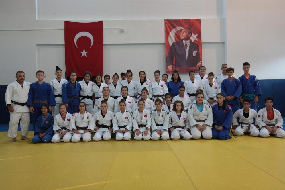 Ümit Milli Kadın Judo Takımı, Dünya Şampiyonası