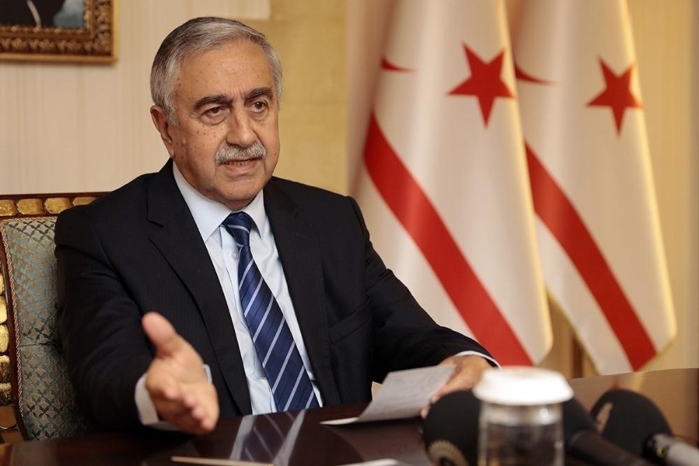 KKTC Cumhurbaşkanı Akıncı, parti başkanlarıyla bir araya geldi 