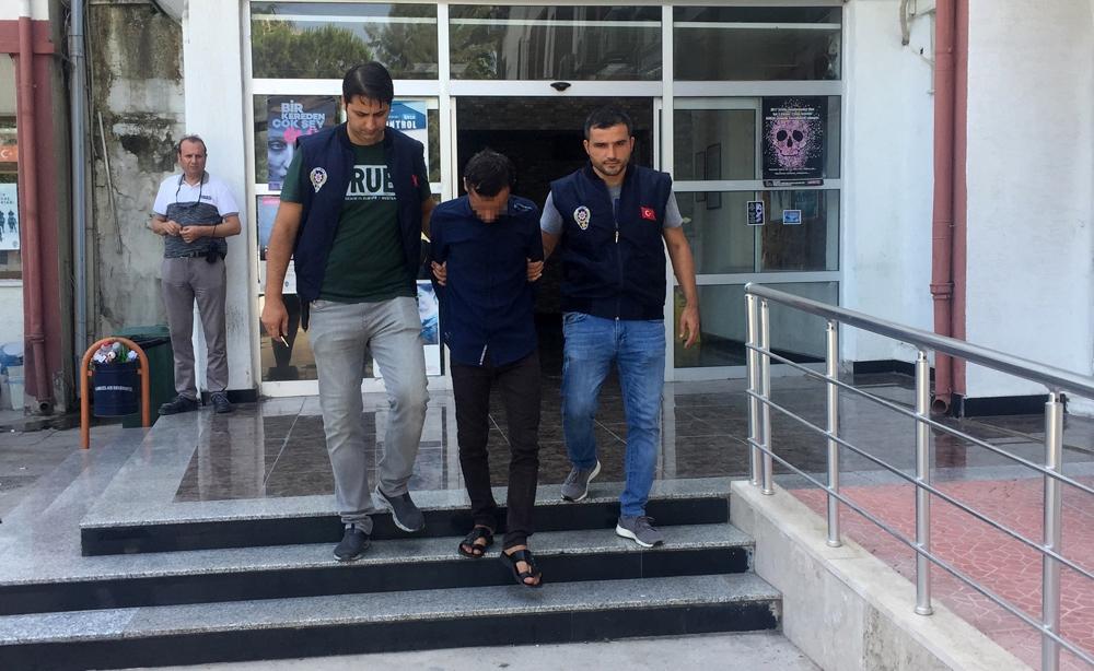 Hırsızlık zanlısı önce kameralara sonra polise yakalandı 