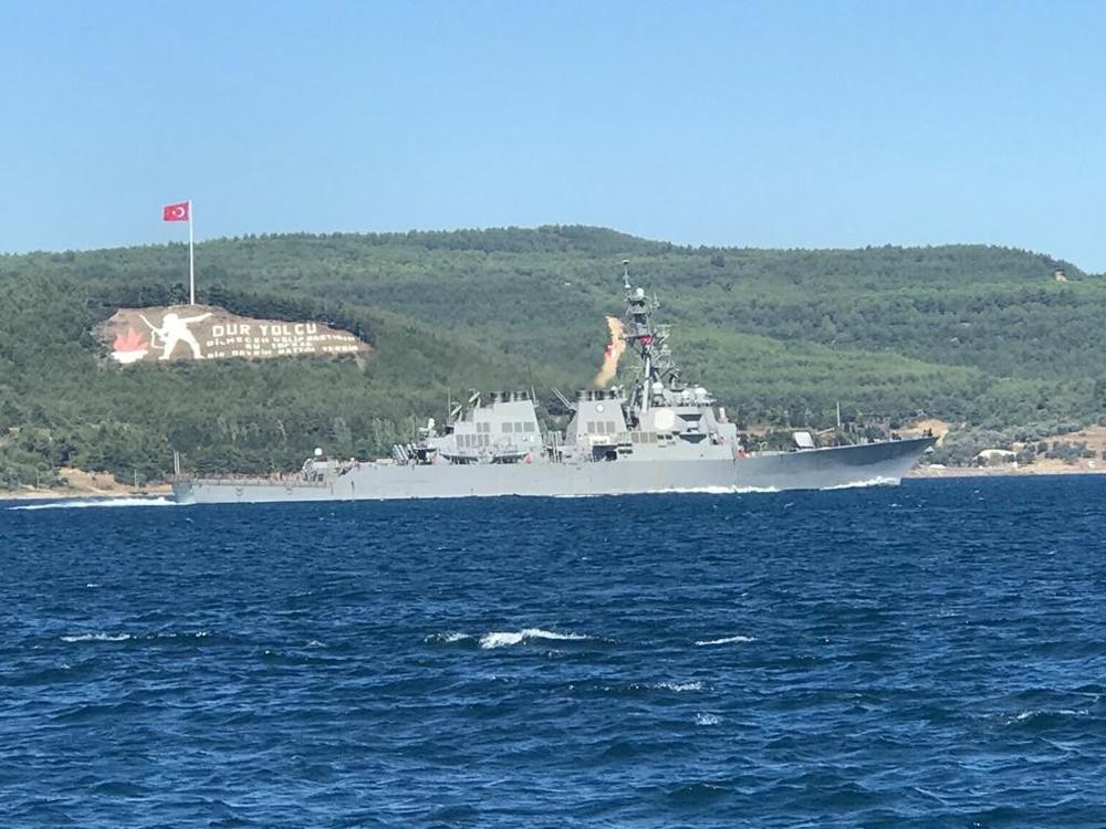 Amerikan savaş gemisi Çanakkale Boğazı