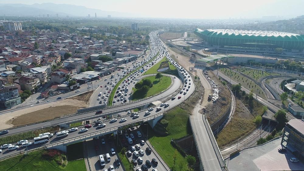 Okullar açıldı trafik çilesi başladı...O anlar havadan böyle görüntülendi