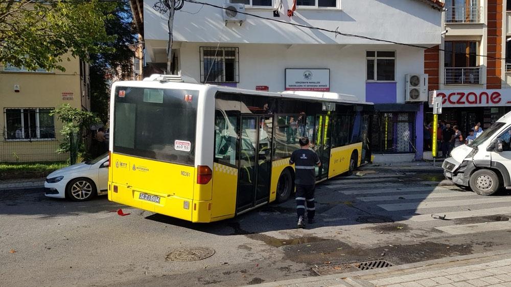 Freni patlayan İETT otobüsü dehşet saçtı: 1 ölü, 3 yaralı