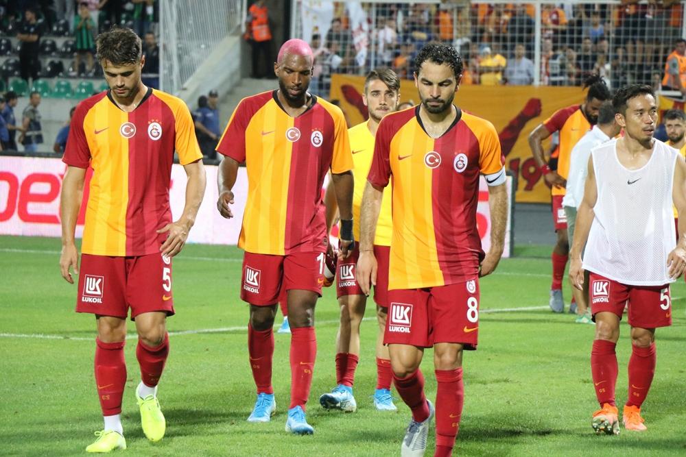 Galatasaray, 8 sezon sonra ligin ilk maçında kayıp 