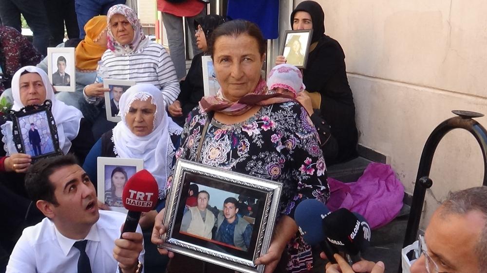 HDP önünde eylem yapan aile sayısı 40