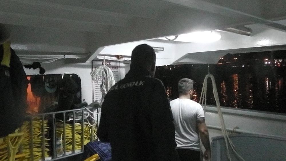 Balıkçı teknesinde 4 bin 500 litre kaçak akaryakıt ele geçirildi