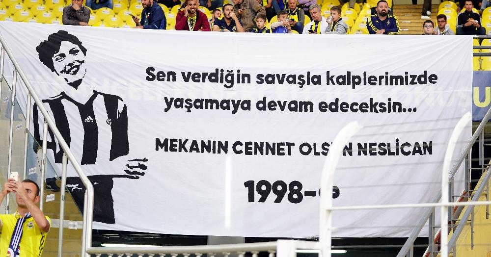 Fenerbahçe tribünleri Neslican