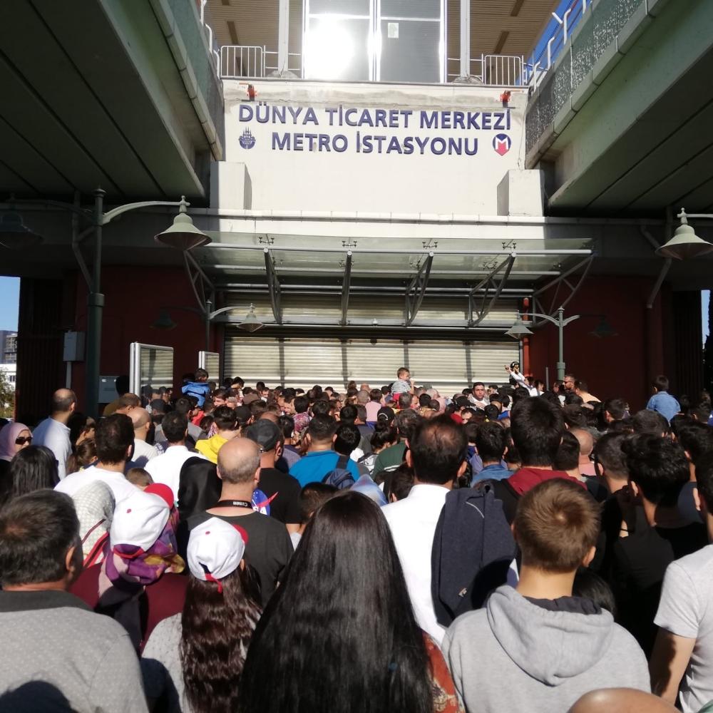 Atatürk Havalimanı metro seferleri durduruldu