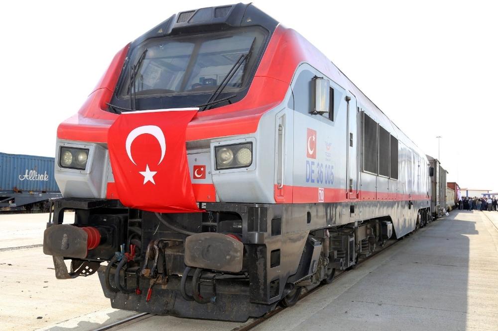 Türkiye ile Gürcistan arasındaki ilk ihracat treni Erzurum