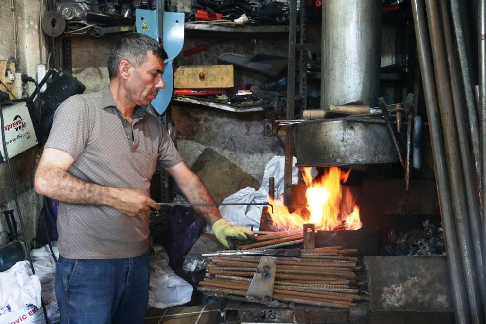 90 derecede çalışıyorlar