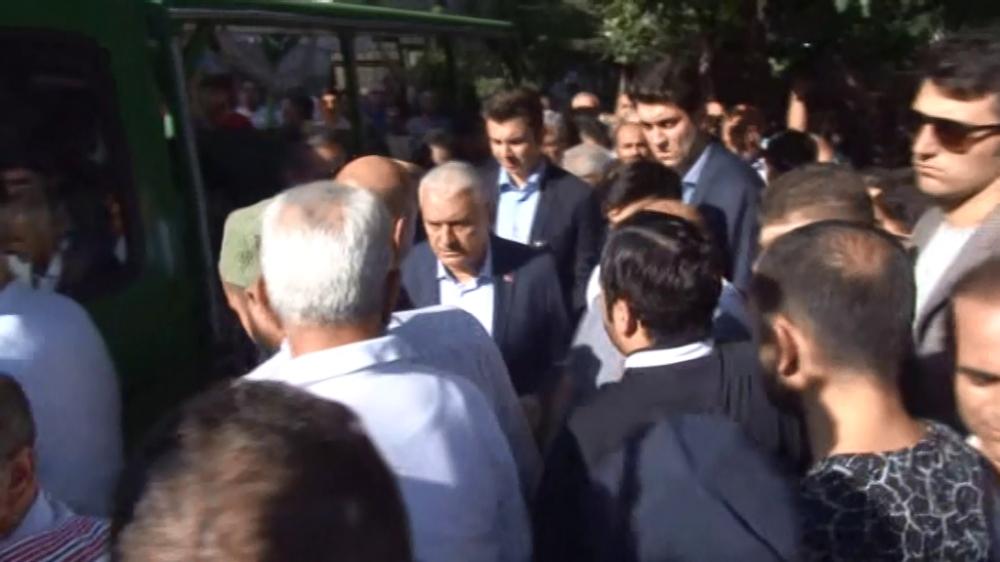 Binali Yıldırım, sandık başında hayatını kaybeden Özgür Zengin