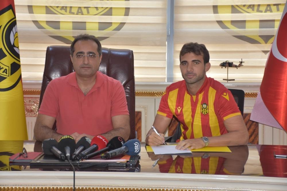 Yeni Malatyaspor, Sakıb Aytaç ile 2 yıllık sözleşme imzaladı