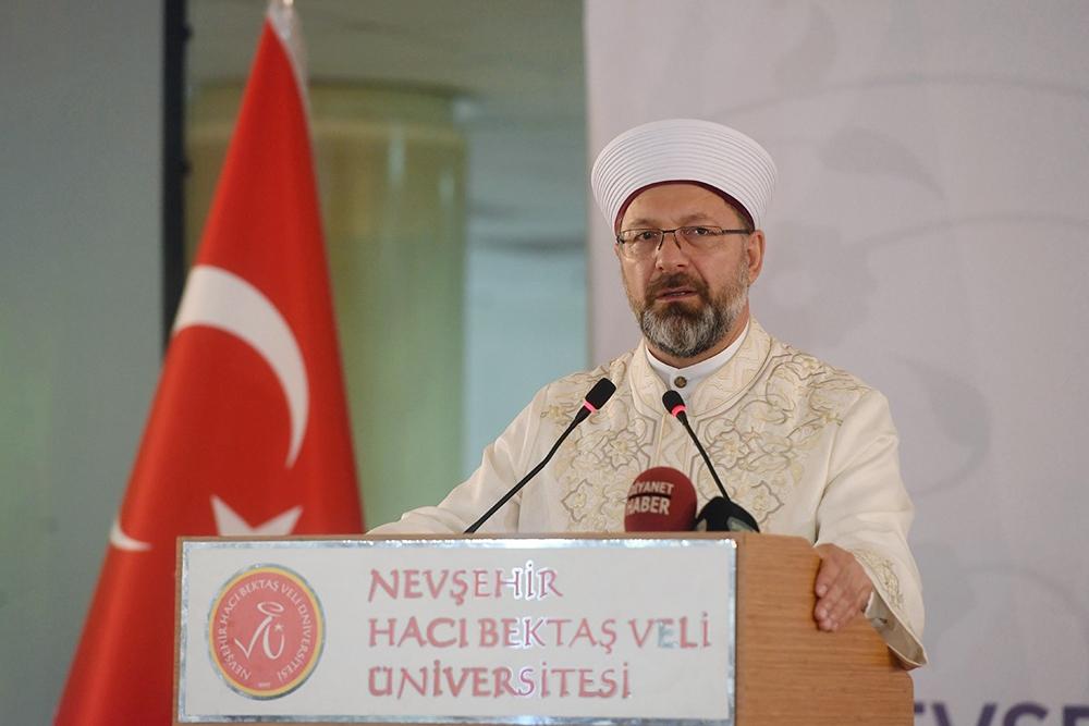 Erbaş: “Dünyanın dengesi ancak İslam ile sağlanır”