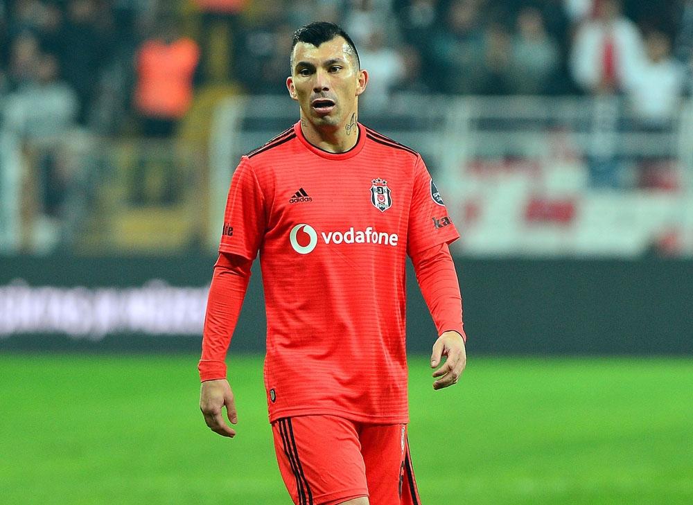 Beşiktaş ayrılığı açıkladı