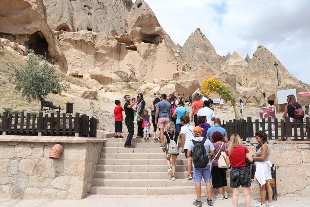 Selime Katedrali turistlerin ilgi odağı