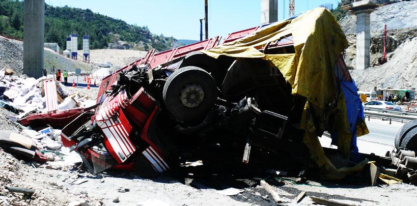 Bilecik'te trafik kazası: 2 ölü