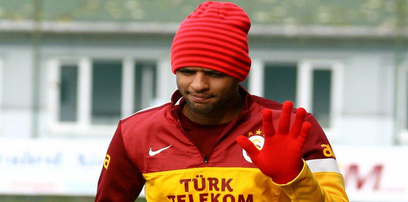 Galatasaray Melo'yu borsaya bildirdi