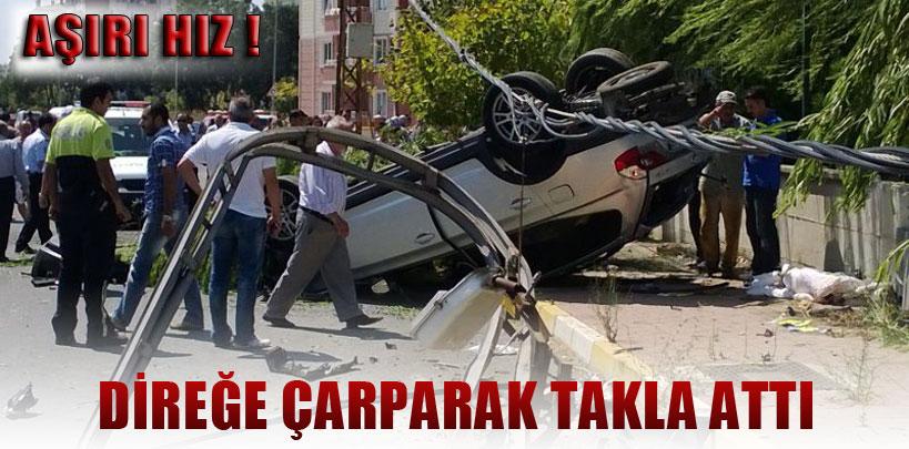 Kontrolden çıkan araç direğe çarparak takla attı