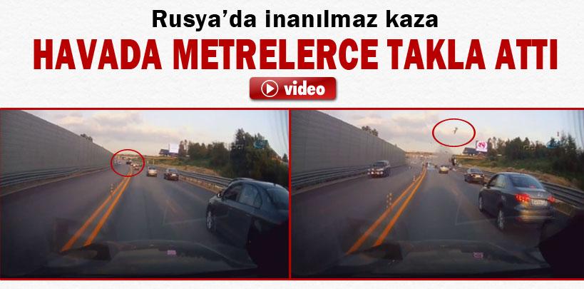 Rusya'da kontrolünü kaybeden araç trafiği katletti