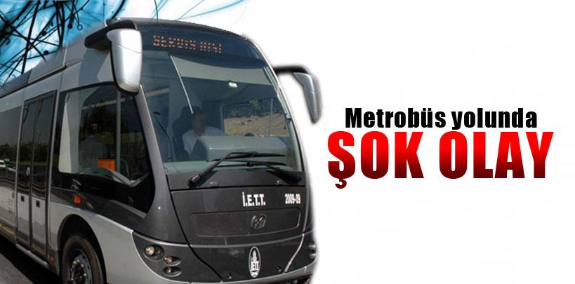 Metrobüs kadına çarptı