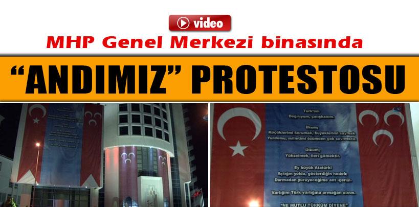 MHP Genel Merkezi binasında 'Andımız' protestosu