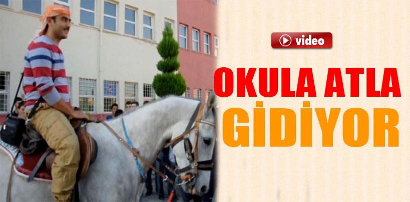 Manisa öğretmen okula at ile gidip geliyor