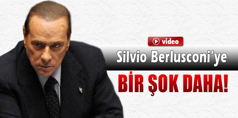 Silvio Berlusconi'ye, 'iki yıl kamu görevlerinden men' cezası