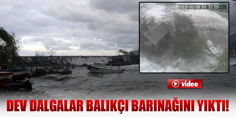 Karadeniz'de dev dalgalar Giresun'da balıkçı barınaklarını yıktı